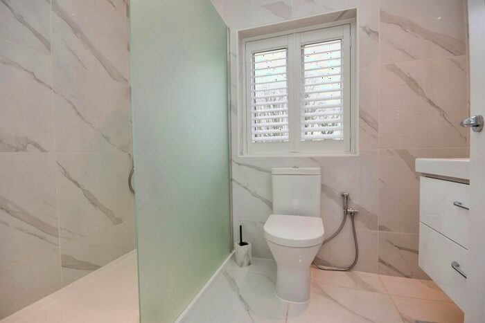 5 Bedroom Semi-Detached House For Sale In Firsgrove Crescent, Warley, Brentwood, CM14