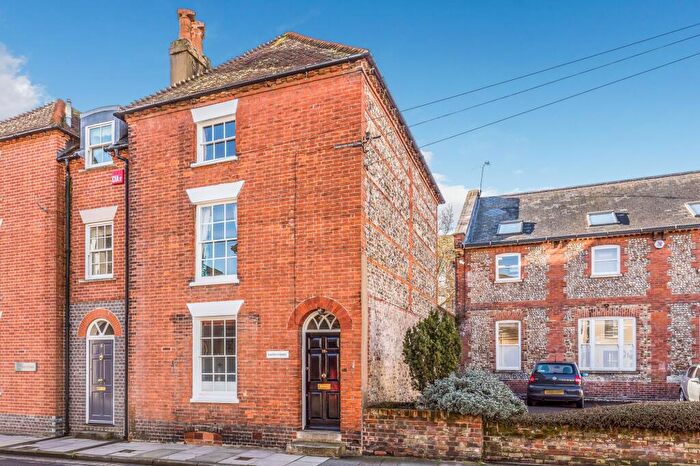 4 Bedroom Semi Detached House For Sale In St. Johns Street, Chichester, PO19