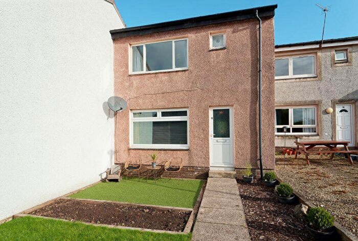 2 Bedroom Terraced House For Sale In Station Avenue, Howwood, PA9
