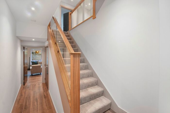 4 Bedroom Town House To Rent In Hastings Road, Hawkhurst, Cranbrook, TN18