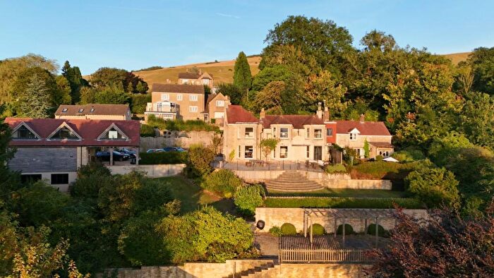 5 Bedroom House For Sale In Lye Lane, Cleeve Hill, Cheltenham, GL52