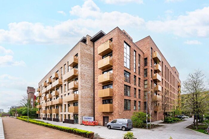 2 Bedroom Flat To Rent In Naomi Street, Deptford, London, SE8