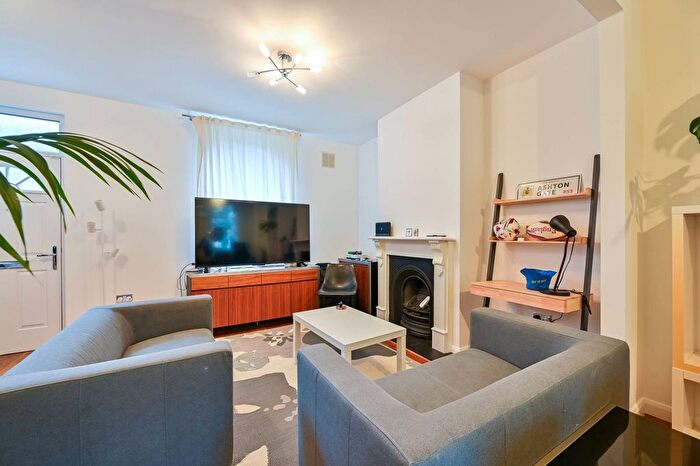 3 Bedroom Property For Sale In Longley Street, Bermondsey, London, SE1