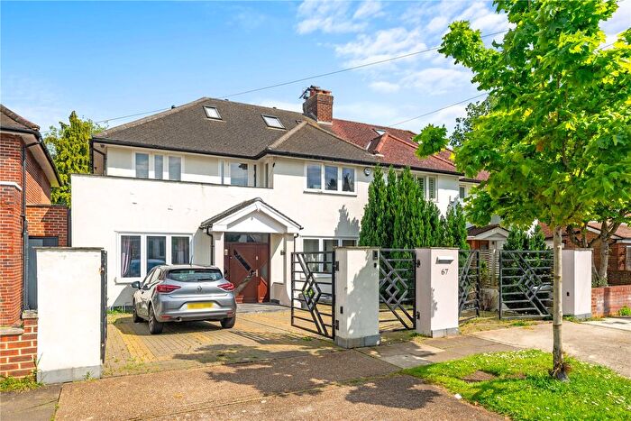 4 Bedroom Semi-Detached House To Rent In Robin Hood Lane, London, SW15