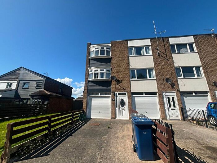 3 Bedroom Town House To Rent In Bardon Court, South Shields, NE34