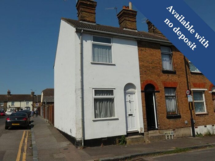 3 Bedroom End Of Terrace House To Rent In St. Johns Road, Faversham, ME13