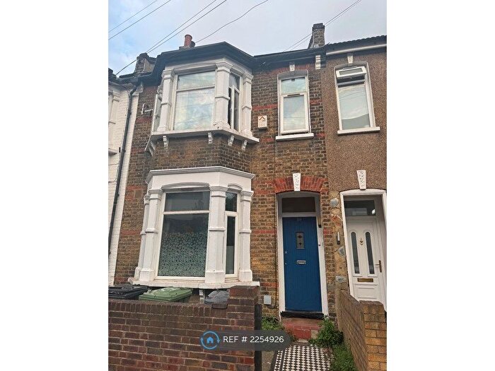 6 Bedroom Terraced House To Rent In Trundleys Road, London, SE8