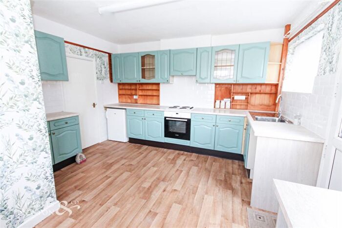 3 Bedroom Semi-Detached House For Sale In Nuthall Circle, Ilkeston, DE7