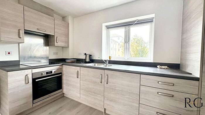 2 Bedroom Semi-Detached House To Rent In Wood Leaze Patchway, Bristol, BS34