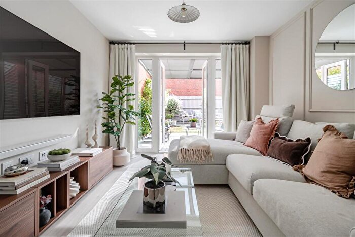 3 Bedroom House For Sale In Le Marechal Avenue, Bursledon, Southampton, SO31