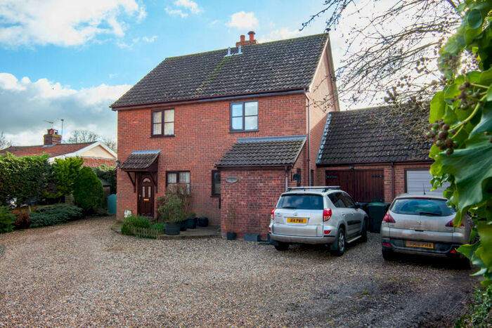 2 Bedroom Semi-Detached House For Sale In Worlingworth, Woodbridge, IP13