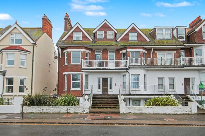 2 Bedroom Flat For Sale In Royal Parade, Eastbourne, BN22