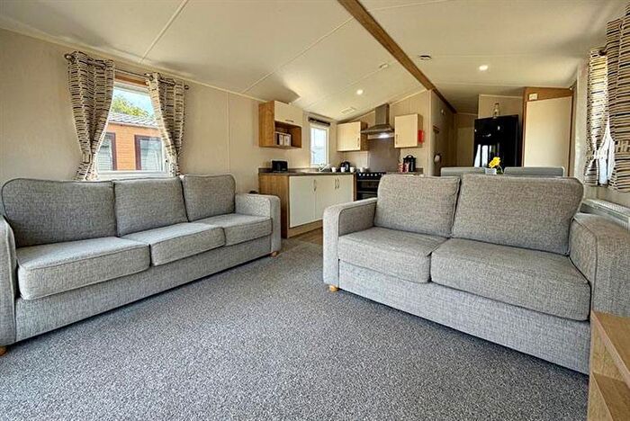 2 Bedroom Lodge For Sale In Willerby Brenning, Tattershall Lakes Country Park, Sleaford Rd, Tattershall, Lincolnshire, LN4