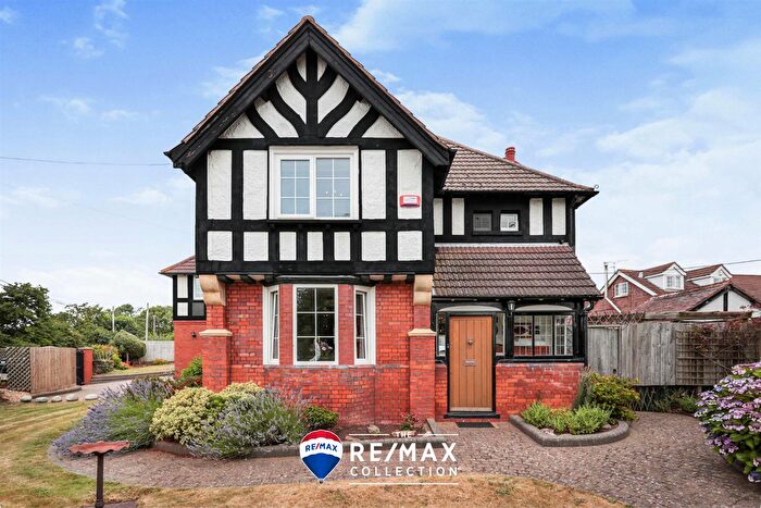 5 Bedroom Detached House For Sale In Beach Road, Swanbridge, Penarth, CF64