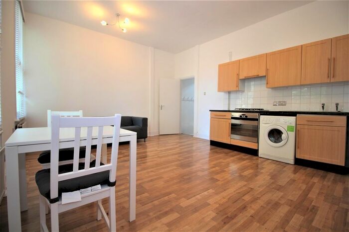 1 Bedroom Flat To Rent In Evington Road, Off London Road, Leicester, LE2