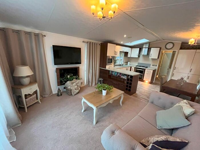 2 Bedroom Caravan For Sale In Hill Of Oaks Caravan And Lodge Park, Lake Road, Windermere, Cumbria, LA23
