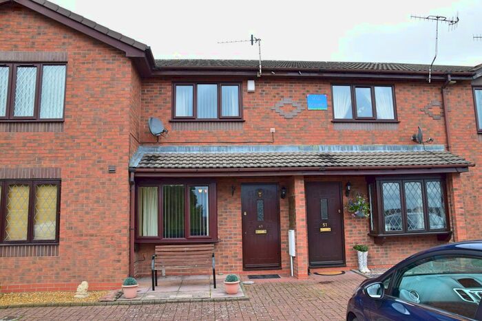 2 Bedroom Town House To Rent In Deanscroft Way, Meir Hay, Stoke-On-Trent, ST3