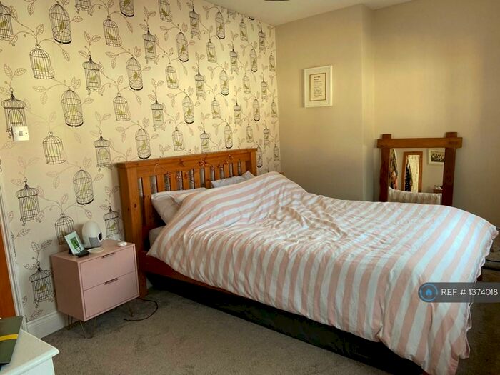 2 Bedroom Terraced House To Rent In Hall Street, Bristol, BS3