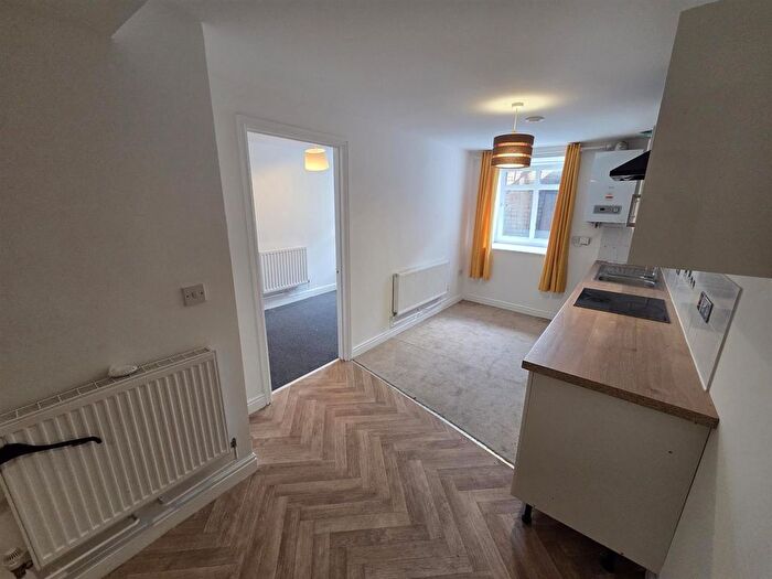 1 Bedroom Flat To Rent In Hanham Road, Bristol, BS15