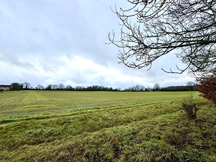 2 Bedroom Flat For Sale In Oldfield View, Hartley Wintney, Hook, RG27