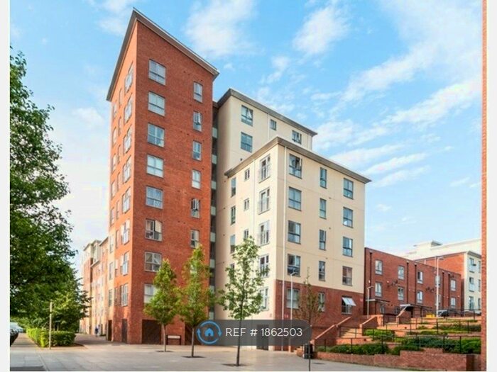 2 Bedroom Flat To Rent In Lansdowne House, Reading, RG30