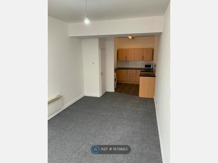 1 Bedroom Flat To Rent In Oldham Street, Manchester, M4