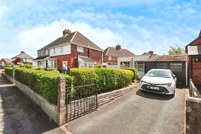 3 Bedroom Semi-Detached House For Sale In Lyttelton Road, Stechford, Birmingham, B33