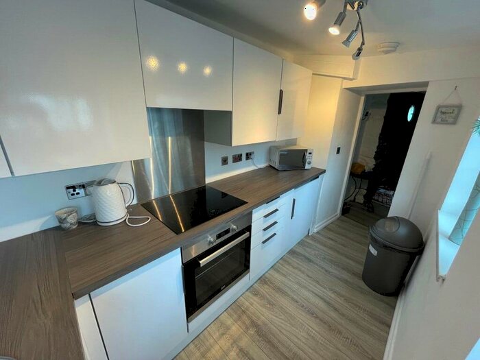 2 Bedroom Cottage For Sale In Aberarth, Aberaeron, SA46
