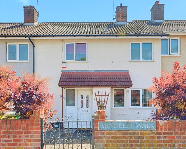 2 Bedroom Terraced House For Sale In Rundells Walk, Basildon, SS14
