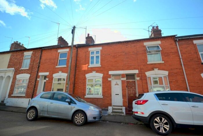 4 Bedroom Terraced House To Rent In Moore Street, Poets Corner, Northampton, NN2