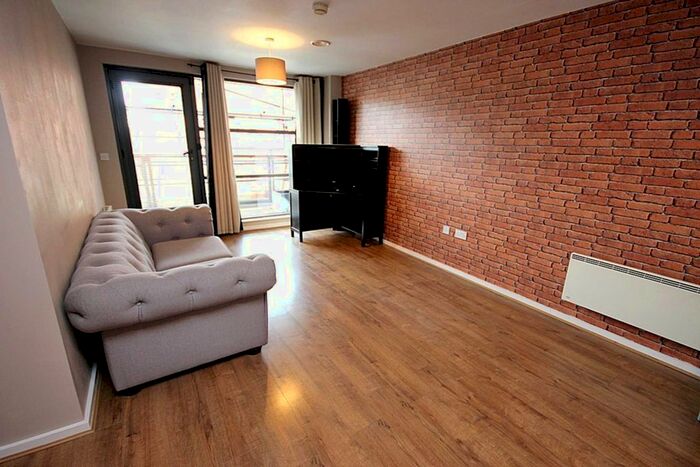 2 Bedroom Flat To Rent In Blantyre Street, Manchester, M15
