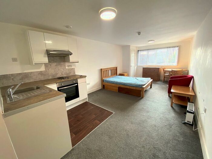 Studio To Rent In Lake Road, Portsmouth, PO1