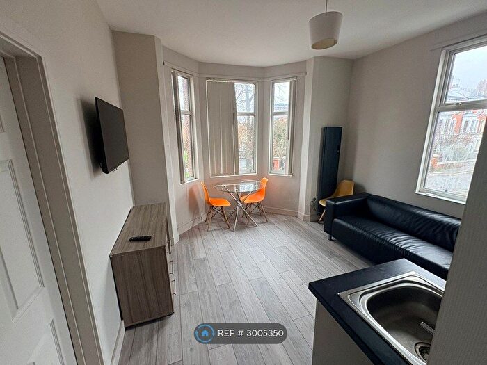 1 Bedroom Flat To Rent In Coventry, Coventry, CV1
