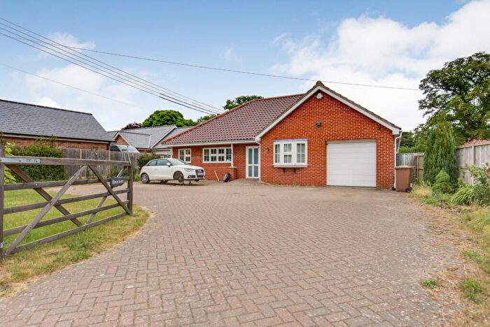 2 Bedroom Bungalow For Sale In Mill Piece, Nacton, Ipswich, IP10