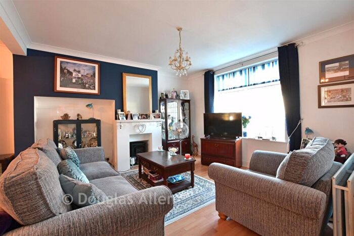 2 Bedroom Terraced House For Sale In Hunters Square, Dagenham, Essex, RM10