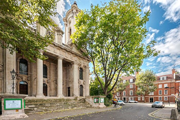 1 Bedroom Flat To Rent In Smith Square, London, Uk, SW1P