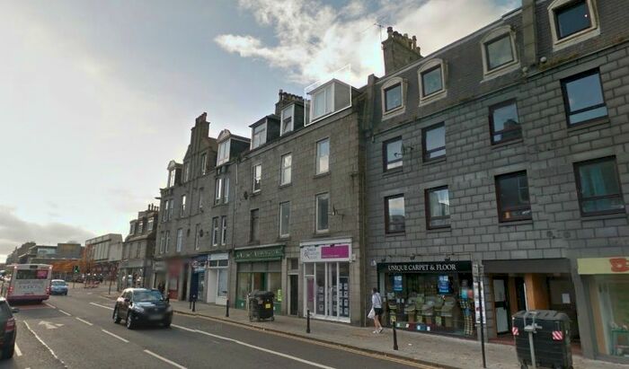 2 Bedroom Flat To Rent In Holburn Street, City Centre, Aberdeen, AB10