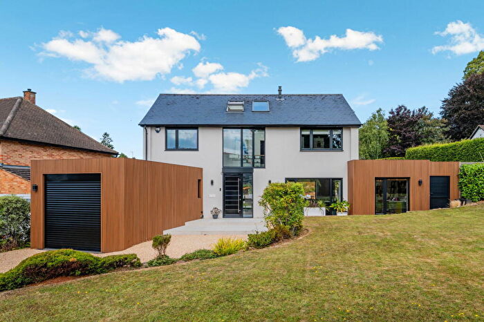 4 Bedroom Detached House For Sale In The Waldrons, Oxted, RH8