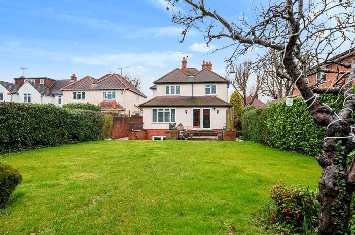 4 Bedroom Detached House To Rent In Bridgefield, Farnham, Surrey, GU9
