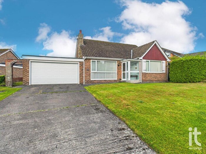 3 Bedroom Detached Bungalow For Sale In Chatsworth Road, High Lane, Stockport, SK6