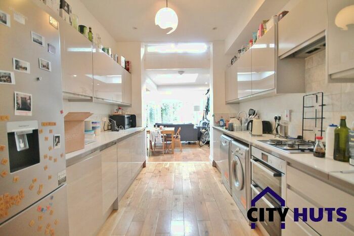 5 Bedroom Terraced House To Rent In Mayton Street, London, N7