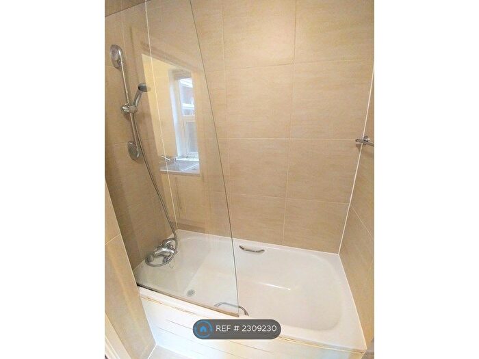 1 Bedroom Flat To Rent In Gillott Road, Birmingham, B16