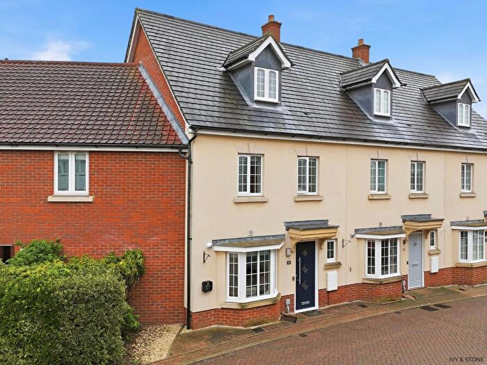 4 Bedroom Semi-detached House For Sale In Little Dunmow, Dunmow, CM6