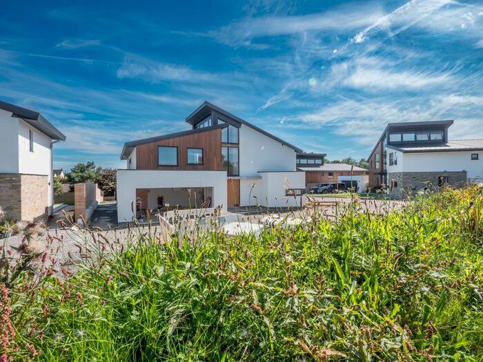 5 Bedroom Detached House For Sale In Chilsworthy, Holsworthy, EX22