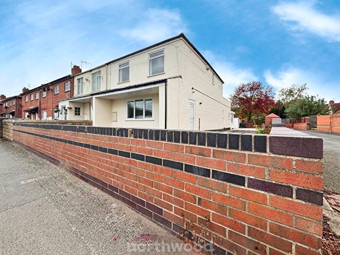 3 Bedroom Semi-Detached House To Rent In East Lane, Stainforth, Doncaster, DN7