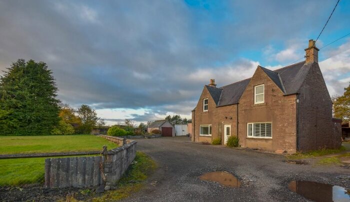 4 Bedroom Detached House To Rent In Braehead Road, Letham, Angus DD8