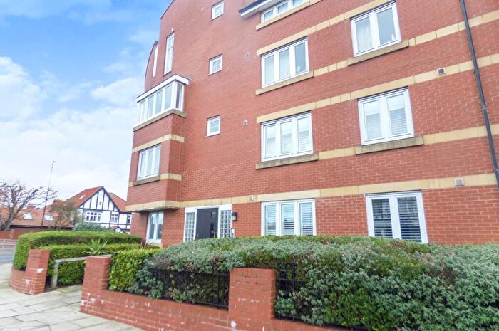 2 Bedroom Apartment For Sale In The Leas, Whitley Bay, Tyne And Wear, NE25