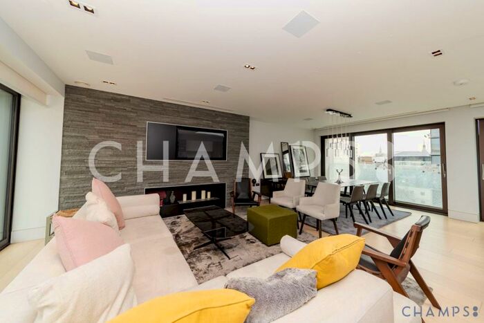 3 Bedroom Flat To Rent In Roman House, Wood Street, EC2Y