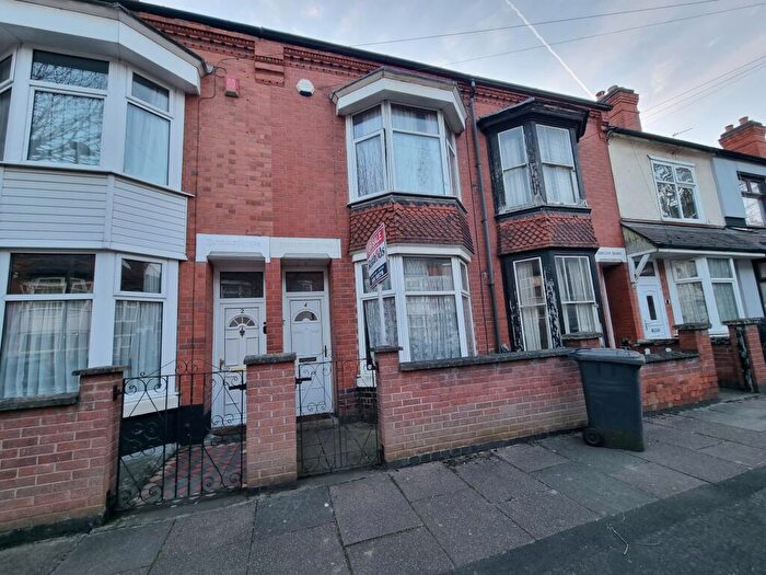 2 Bedroom Terraced House For Sale In Epsom Road, Leicester, LE4