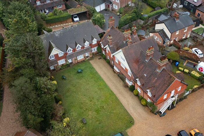 Block Of Apartments For Sale In Chiltern Manor Flats, Backsideans, Wargrave, Berkshire, RG10